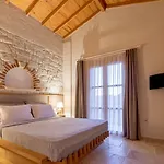 Lika Hotel *