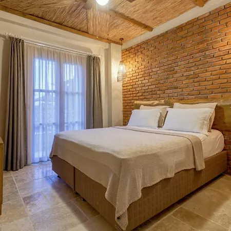 Lika Hotel *